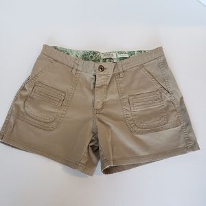 Austin Clothing Company size 6 Stretch Tru fit Khaki Shorts